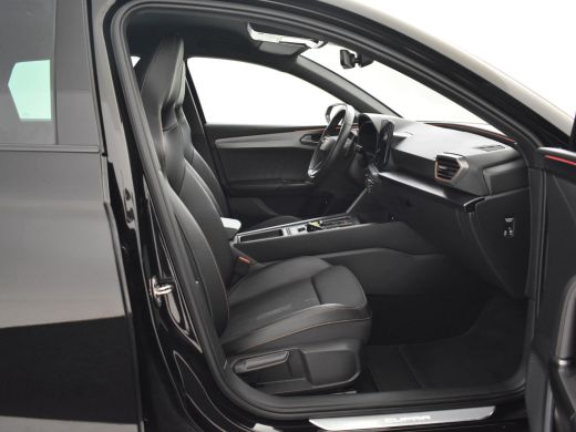 CUPRA Leon Sportstourer 1.4 e-Hybrid VZ Performance 204pk | Cruise control | Navigatie | Led koplampen | Parkeersensoren ... ActivLease financial lease