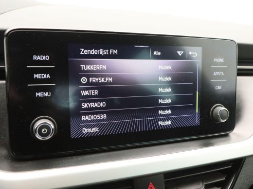 Skoda Kamiq 1.0 TSi 115 Pk Automaat Sport Business | Adaptive Cruise | Climate Control | 17 Inch | Stoelverwa... ActivLease financial lease