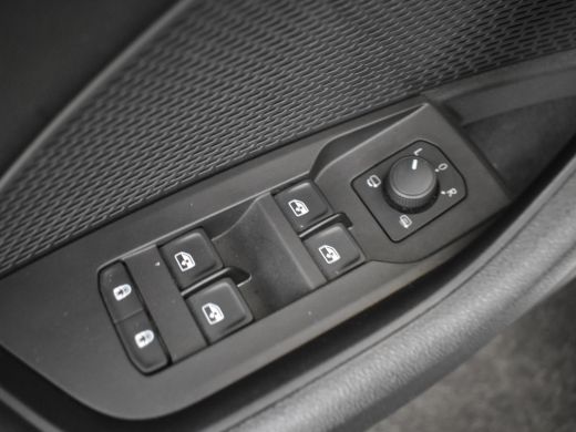 Skoda Octavia Combi 1.4 TSI iV PHEV Business Edition Plus 204pk | Lederen bekleding | Trekhaak | Stoelventilati... ActivLease financial lease