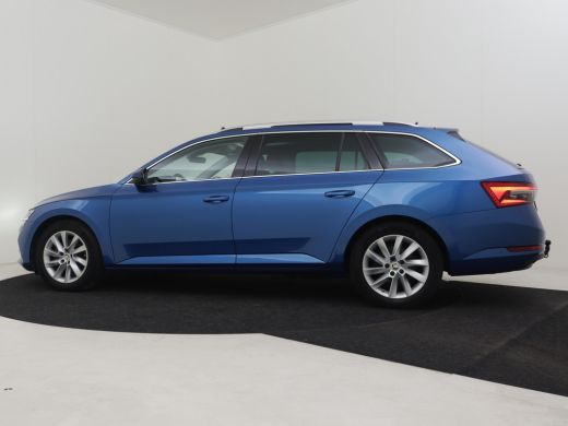 Skoda Superb Combi 1.4 TSI iV Business Edition Plus 218pk | Trekhaak | Panorama dak | 360 camera | Park assist... ActivLease financial lease