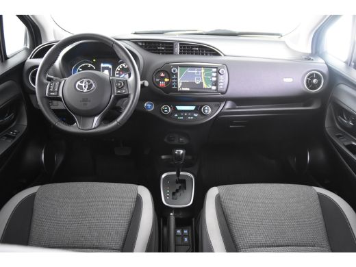 Toyota Yaris 1.5 Hybrid *1ste Eigenaar*Navigatie*Camera* ActivLease financial lease