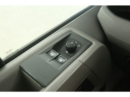 Volkswagen Crafter 35 2.0 TDI Bakwagen 141PK | NACHTKOELING | DSG Automaat Koelwagen Laadklep Laadbak Zijdeur Koelau... ActivLease financial lease