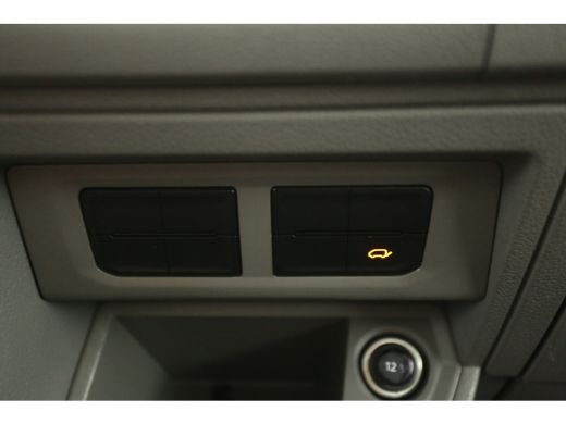 Volkswagen Crafter 35 2.0 TDI Bakwagen 141PK | NACHTKOELING | DSG Automaat Koelwagen Laadklep Laadbak Zijdeur Koelau... ActivLease financial lease