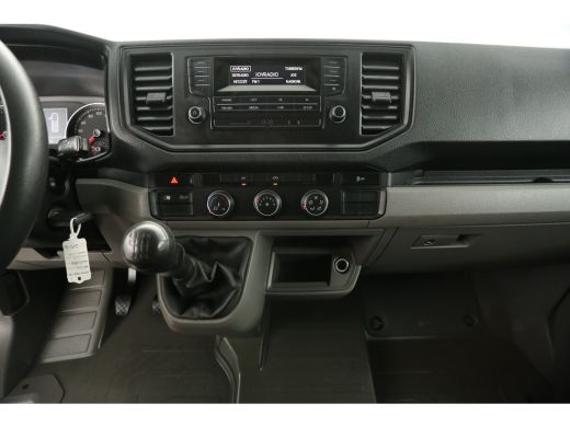 Volkswagen Crafter 35 2.0 TDI L3H3 177PK 3500KG Trekgew. Airco Cruise 3 Persoons Elektrpakket Trekhaak ActivLease financial lease