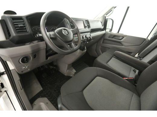 Volkswagen Crafter 35 2.0 TDI L3H3 177PK 3500KG Trekgew. Werkbus Airco Camera Carplay Cruise 3 Persoons Imperiaal Tr... ActivLease financial lease