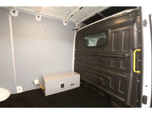 Volkswagen Crafter 35 2.0 TDI L3H3 177PK 3500KG Trekgew. Werkbus Airco Camera Carplay Cruise 3 Persoons Imperiaal Tr... ActivLease financial lease
