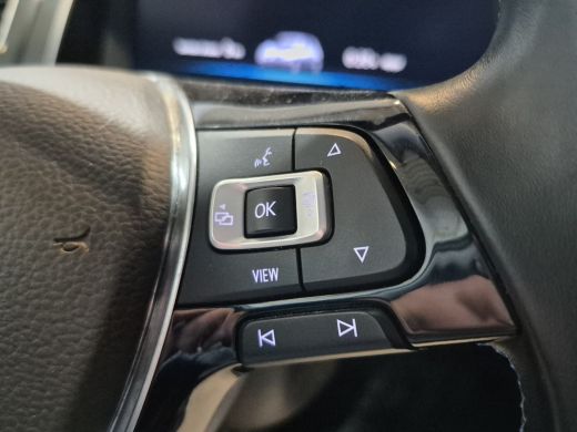 Volkswagen e-Golf E Golf Bekleding leder | Camera | Stoelverwarming | LED | Voorruit verwarming | ActivLease financial lease