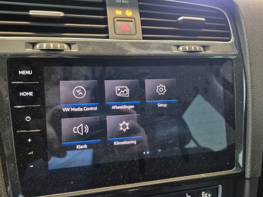 Volkswagen e-Golf E Golf Bekleding leder | Camera | Stoelverwarming | LED | Voorruit verwarming | ActivLease financial lease