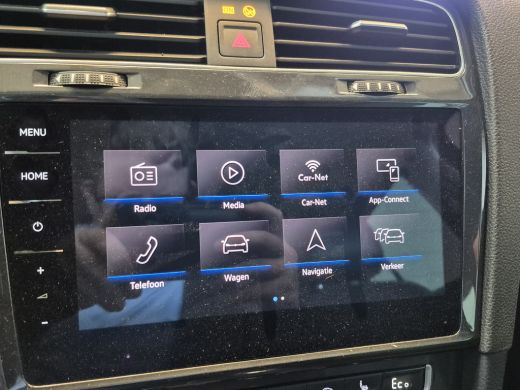 Volkswagen e-Golf E Golf Bekleding leder | Camera | Stoelverwarming | LED | Voorruit verwarming | ActivLease financial lease