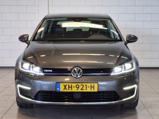 Volkswagen e-Golf E Golf Bekleding leder | Camera | Stoelverwarming | LED | Voorruit verwarming | ActivLease financial lease