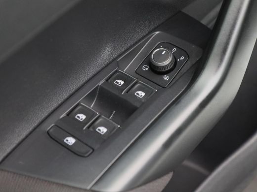 Volkswagen Polo 1.0 TSi Automaat Style | Full LED | Navigatie | Stoelverwarming | Adaptive Cruise | Parkeersensor... ActivLease financial lease
