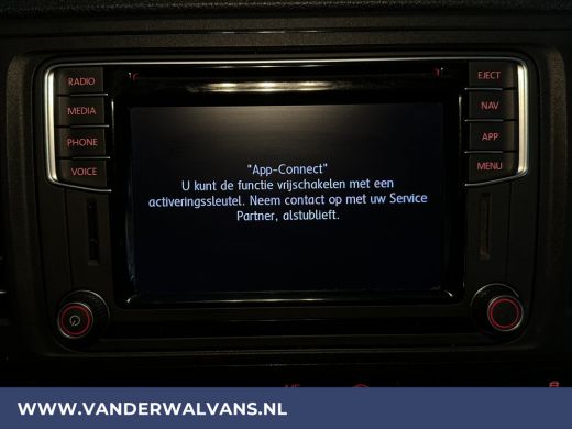 Volkswagen Transporter 2.0 TDI L2H1 Euro6 Airco | Navigatie | Cruisecontrol | Trekhaak | Leder stuurwiel Parkeersensoren ActivLease financial lease