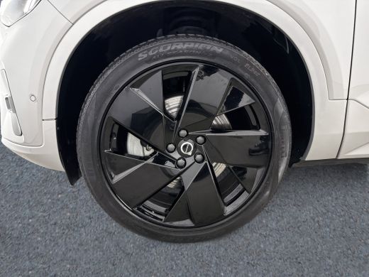 Volvo  C40 Recharge Twin Silverline Edition 78 kWh ActivLease financial lease
