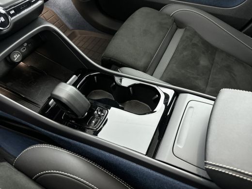Volvo  C40 Recharge Twin Silverline Edition 78 kWh ActivLease financial lease