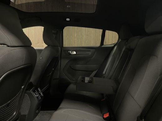 Volvo  C40 Single Motor Extended Range Plus | All Season banden | Adaptieve Cruise Control | Stoel en Stuurw... ActivLease financial lease