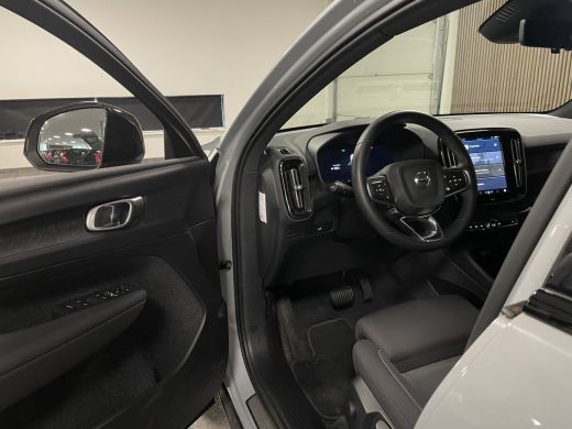 Volvo  C40 Single Motor Extended Range Plus | All Season banden | Adaptieve Cruise Control | Stoel en Stuurw... ActivLease financial lease