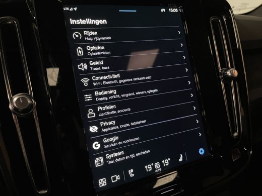 Volvo  C40 Single Motor Extended Range Plus | All Season banden | Adaptieve Cruise Control | Stoel en Stuurw... ActivLease financial lease