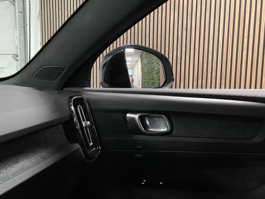 Volvo  C40 Single Motor Extended Range Plus | All Season banden | Adaptieve Cruise Control | Stoel en Stuurw... ActivLease financial lease