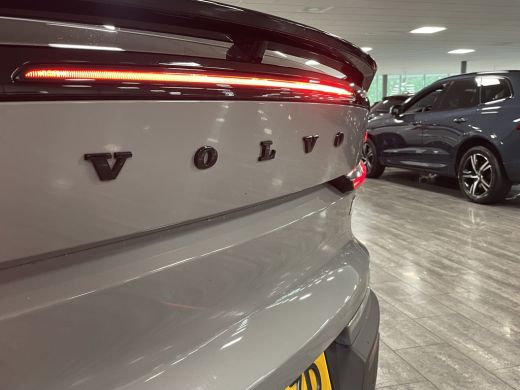 Volvo  C40 Single Motor Extended Range Plus | All Season banden | Adaptieve Cruise Control | Stoel en Stuurw... ActivLease financial lease