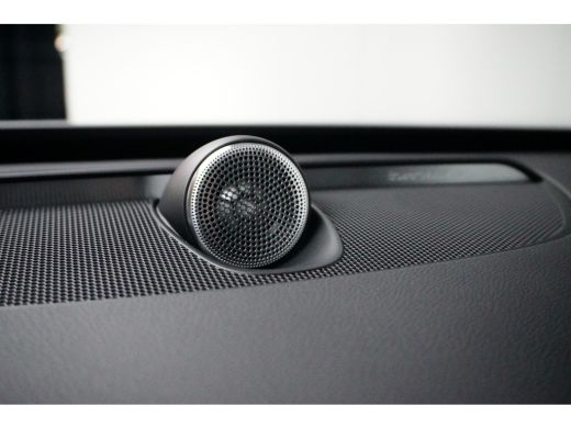 Volvo  XC90 T8 AWD Ultra Dark | Luchtvering | Bowers & Wilkins | Massage & Ventilatie | 360° Camera | Panoram... ActivLease financial lease