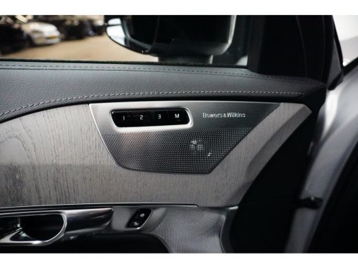Volvo  XC90 T8 AWD Ultra Dark | Luchtvering | Bowers & Wilkins | Massage & Ventilatie | 360° Camera | Panoram... ActivLease financial lease