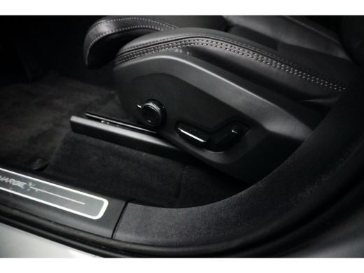 Volvo  XC90 T8 AWD Ultra Dark | Luchtvering | Bowers & Wilkins | Massage&Ventilatie | 360° Camera | Panoramad... ActivLease financial lease