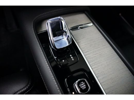 Volvo  XC90 T8 AWD Ultra Dark | Luchtvering | Bowers & Wilkins | Massage&Ventilatie | 360° Camera | Panoramad... ActivLease financial lease