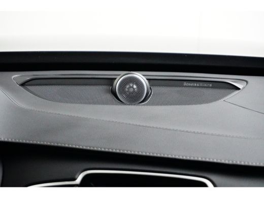 Volvo  XC90 T8 AWD Ultra Dark | Luchtvering| Massage&Ventilatie | Head-up display | Bowers & Wilkins | 360 Ca... ActivLease financial lease