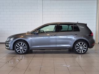 Volkswagen e-Golf E Golf Bekleding leder | Camera | Stoelverwarming | LED | Voorruit verwarming |