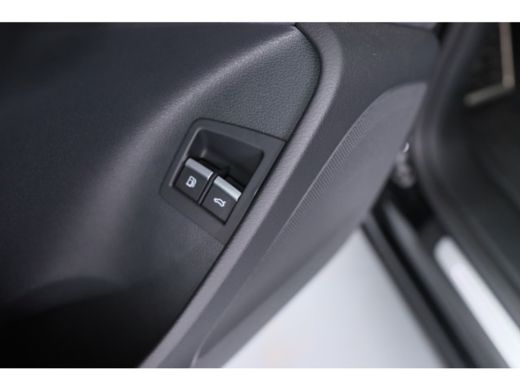 Audi Q8 60 TFSI e quattro Pro Line S Competition | Valcona | Panoramadak | Carbon | HUD | Trekhaak | Pano... ActivLease financial lease