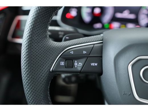 Audi Q8 60 TFSI e quattro Pro Line S Competition | Valcona | Panoramadak | Carbon | HUD | Trekhaak | Pano... ActivLease financial lease