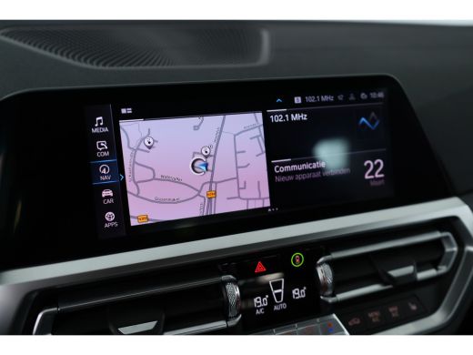 BMW 3-serie 330e eDrive Edition | Leder | Led | Stoelverwarming | 18 inch | Camera | Dodehoek Detector | 18 I... ActivLease financial lease