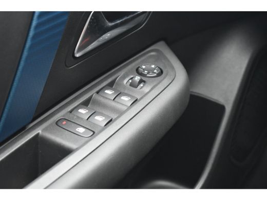 Citroën Ë-C4 Shine 50 kWh 3 Fase | Vol-Leder | Adaptive Cruise | Dodehoek-Detectie | Keyless-Entry | Climate C... ActivLease financial lease