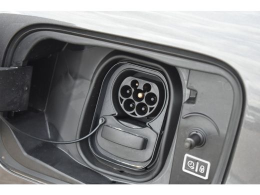 Citroën Ë-C4 Shine 50 kWh 3 Fase | Vol-Leder | Adaptive Cruise | Dodehoek-Detectie | Keyless-Entry | Climate C... ActivLease financial lease