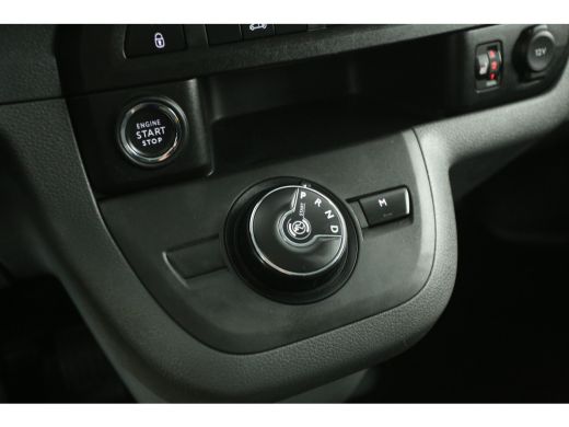 Citroën Jumpy 2.0 BlueHDI L2H1 177PK Automaat Airco 360Camera Carplay Cruise LED PDC 3 Persoons Trekhaak ActivLease financial lease