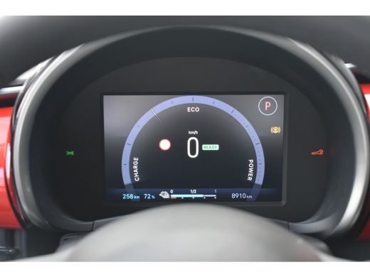Fiat 600E RED 54 kWh 3 Fase | Navigatie by App | Parkeersensoren | Climate Control | Full-LED | Apple Carpl... ActivLease financial lease