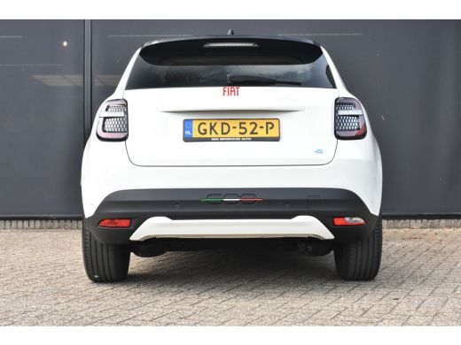 Fiat 600E RED 54 kWh 3 Fase | Navigatie by App | Parkeersensoren | Climate Control | Full-LED | Apple Carpl... ActivLease financial lease