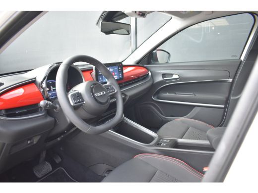 Fiat 600E RED 54 kWh 3 Fase | Navigatie by App | Parkeersensoren | Climate Control | Full-LED | Apple Carpl... ActivLease financial lease