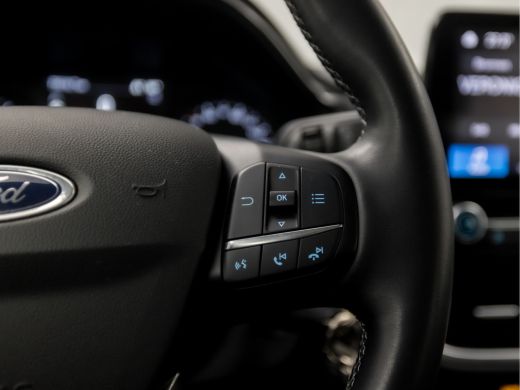 Ford Fiesta 1.0 EcoBoost Titanium (APPLE CARPLAY, CLIMATE, LANE ASSIST, SPORTSTOELEN, PARKEERSENSOREN, LED KO... ActivLease financial lease