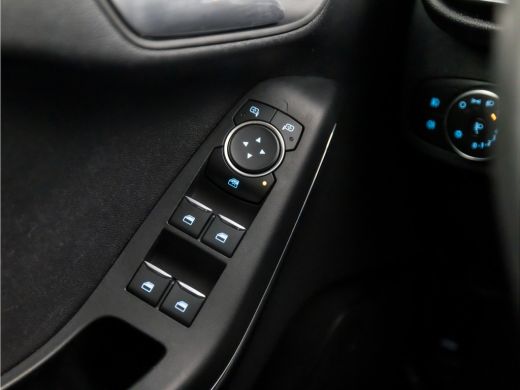 Ford Fiesta 1.0 EcoBoost Titanium (APPLE CARPLAY, CLIMATE, LANE ASSIST, SPORTSTOELEN, PARKEERSENSOREN, LED KO... ActivLease financial lease