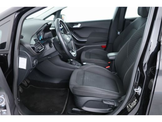 Ford Fiesta 1.0 EcoBoost Titanium | Trekhaak | LED | Navigatie | Clima | Parkeersensoren | Cruise Control | L... ActivLease financial lease