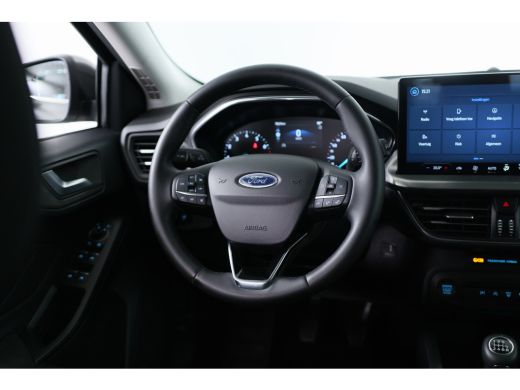 Ford Focus 1.0 EcoBoost Hybrid Titanium | Navigatie Sync 4 | Climate Control | Cruise Control | Getint Glas ... ActivLease financial lease