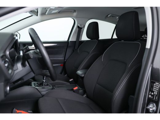 Ford Focus 1.0 EcoBoost Hybrid Titanium | Navigatie Sync 4 | Climate Control | Cruise Control | Getint Glas ... ActivLease financial lease