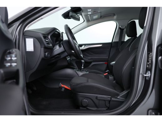 Ford Focus 1.0 EcoBoost Hybrid Titanium | Navigatie Sync 4 | Climate Control | Cruise Control | Getint Glas ... ActivLease financial lease