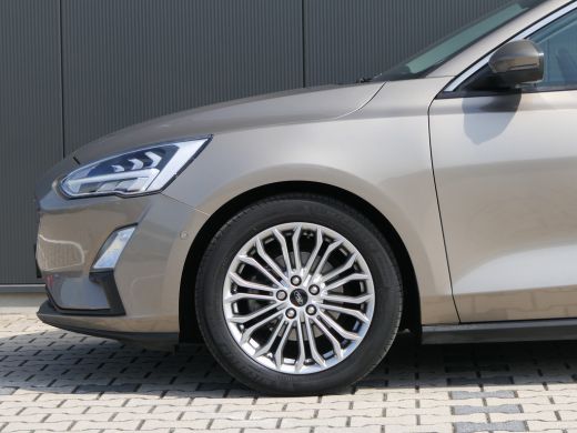 Ford Focus 1.0 EcoBoost Titanium Winterpack | 17 Inch | B&O Audio | Navigatie | LED | Keyless | Camera ActivLease financial lease
