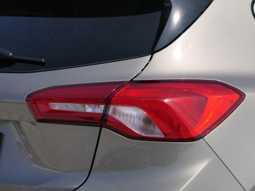 Ford Focus 1.0 EcoBoost Titanium Winterpack | 17 Inch | B&O Audio | Navigatie | LED | Keyless | Camera ActivLease financial lease