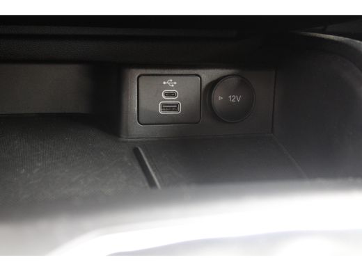 Ford FOCUS Wagon 1.0 EcoBoost Hybrid ST Line | Camera | Trekhaak | LED | Keyless | Privacy-glass | Apple carplay |... ActivLease financial lease