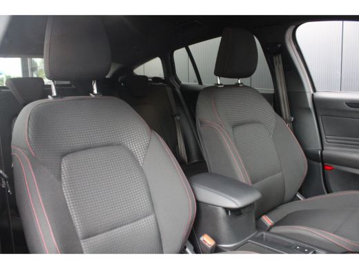 Ford FOCUS Wagon 1.0 EcoBoost Hybrid ST Line | Camera | Trekhaak | LED | Keyless | Privacy-glass | Apple carplay |... ActivLease financial lease