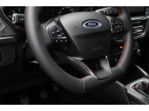 Ford FOCUS Wagon 1.0 EcoBoost Hybrid ST Line | Camera | Trekhaak | LED | Keyless | Privacy-glass | Apple carplay |... ActivLease financial lease