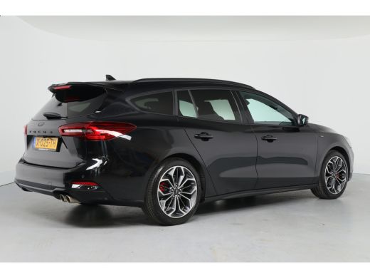 Ford FOCUS Wagon 1.0 EcoBoost Hybrid ST Line X | Winter Pack | Camera | 18 inch lichtmetalen velgen | Climate Control ActivLease financial lease